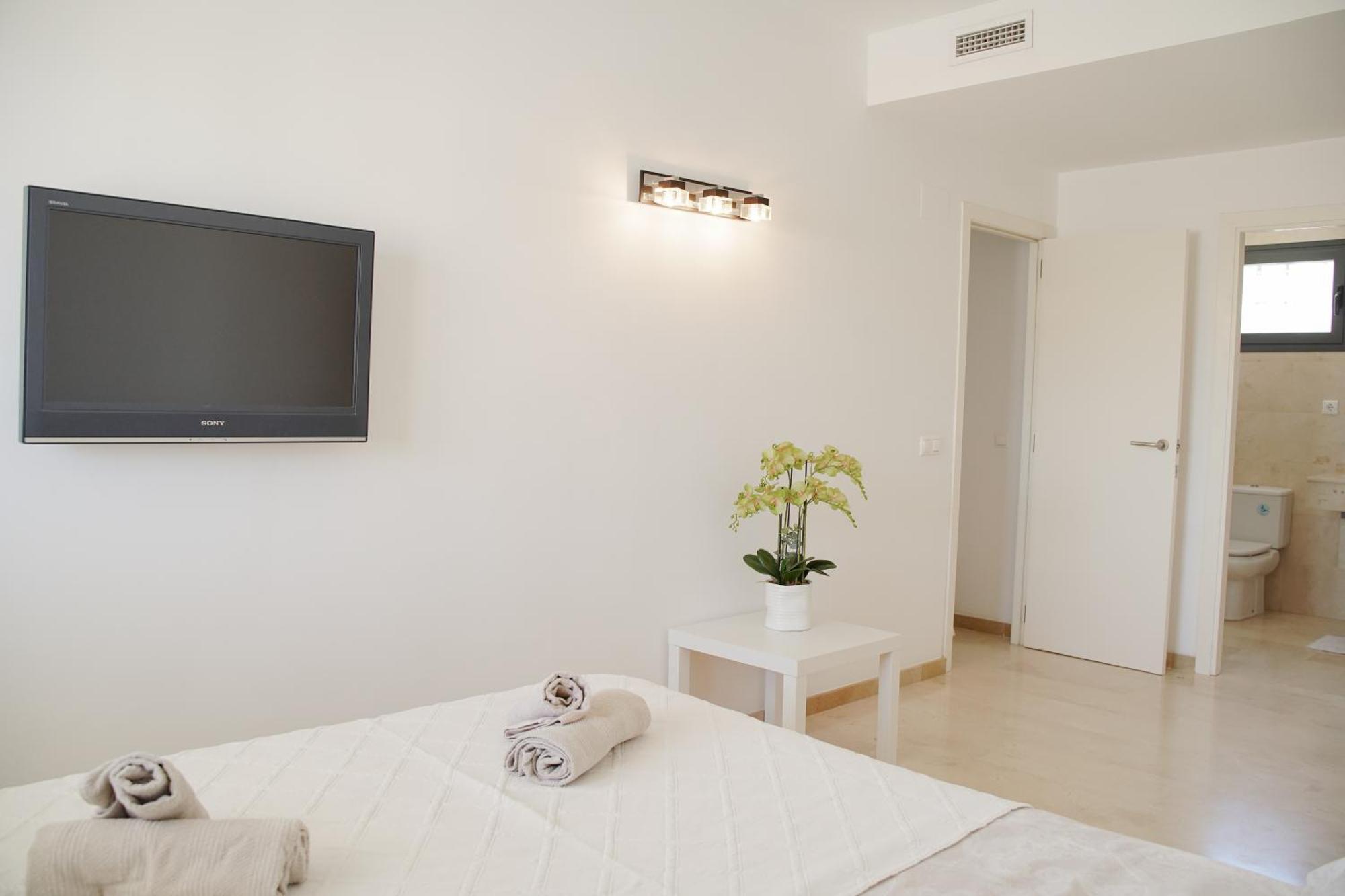 Апартаменты Amplio Apartamento Con Vistas A La Playa Бенидорм Экстерьер фото
